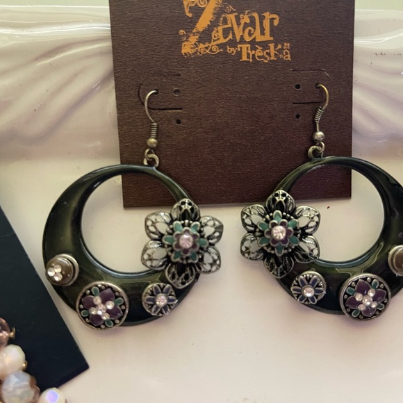 Brand new assorted earrings - Picture 5 of 6